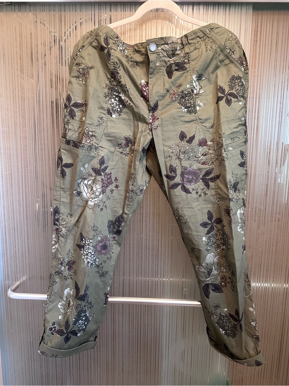 Democracy Olive Floral Ankle Pants